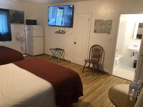 Clean and Comfortable Port Angeles Value Motel